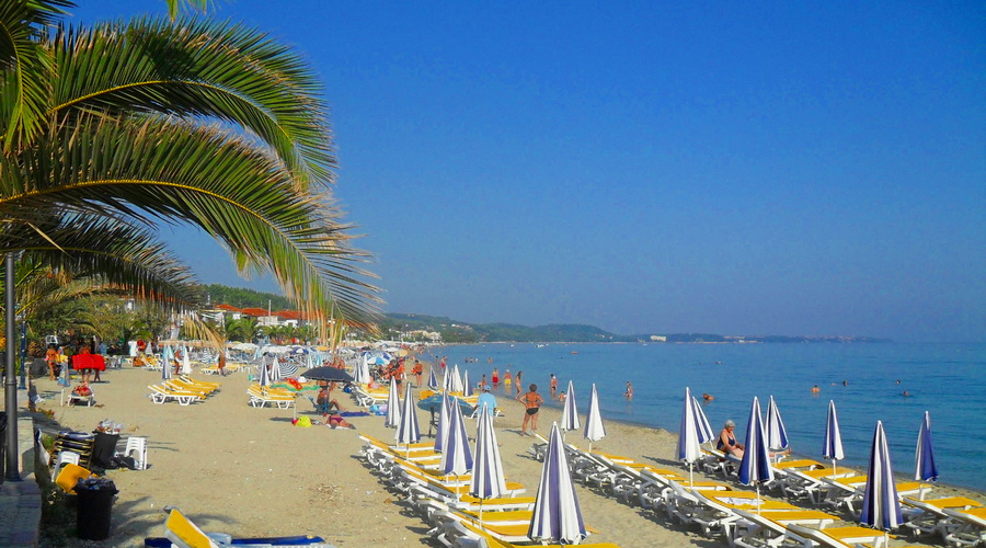 polihrono apartmani leto sani tours