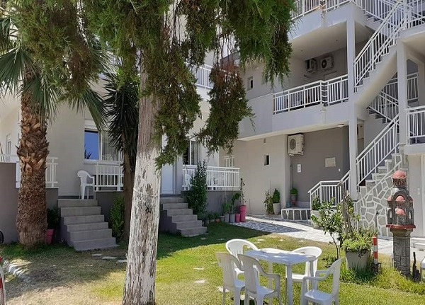 Vila Lakis 2 Polihrono
