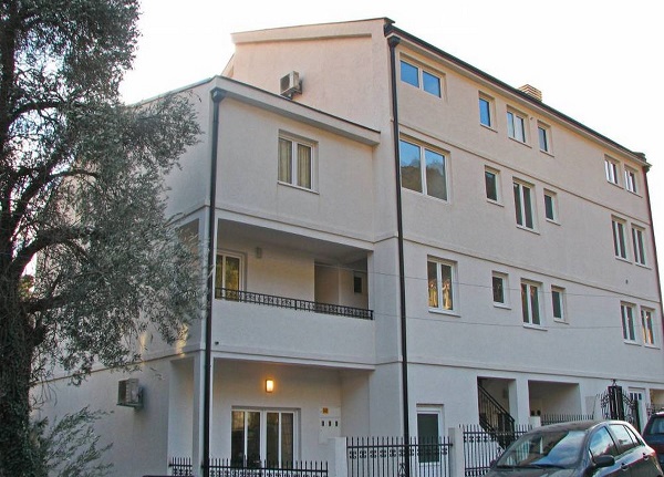 Apartmani Četiri ribe Petrovac